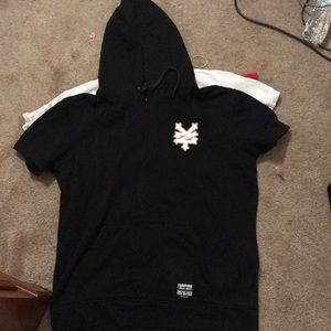 black XL zoo york short sleeve hooded top
